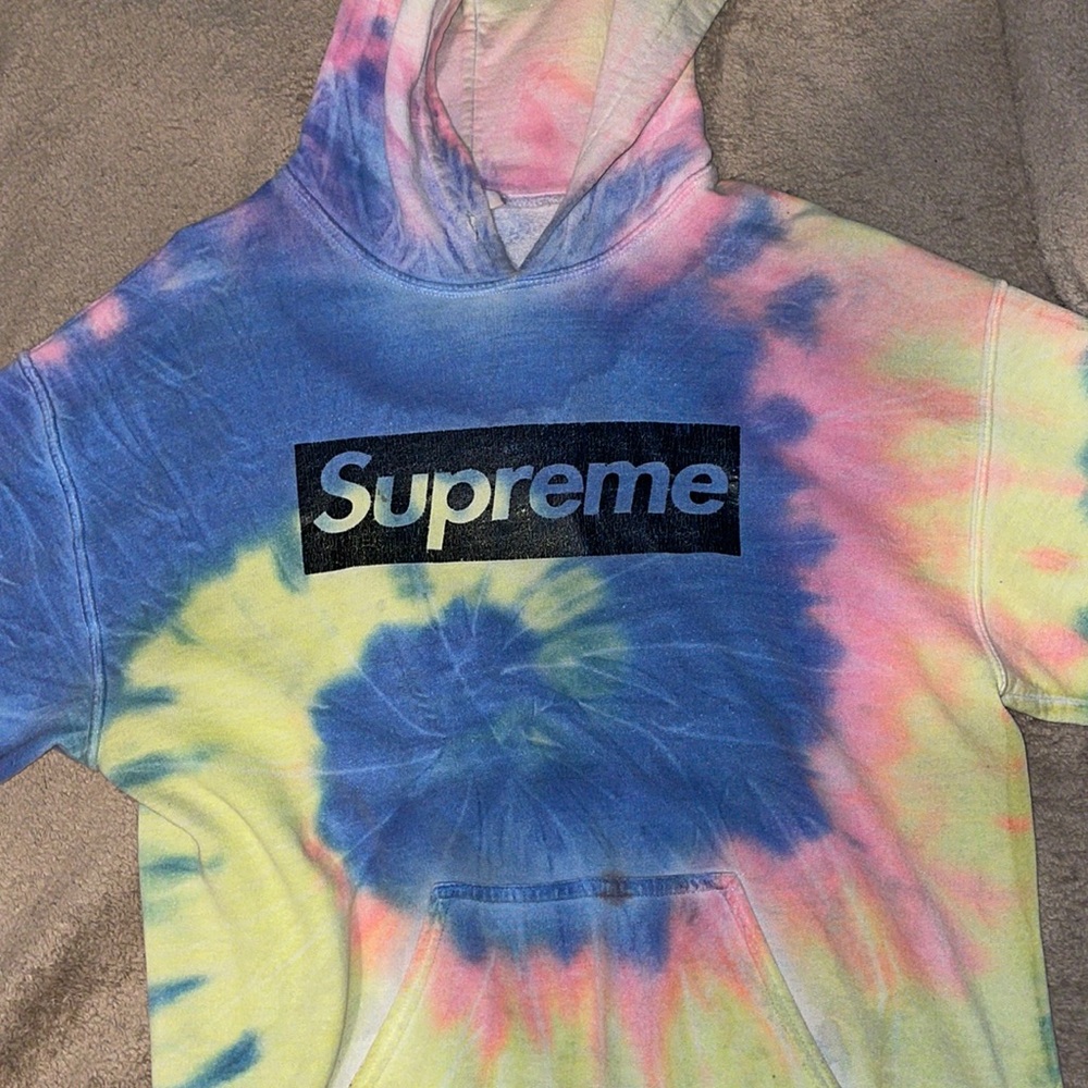 Supreme Rainbow Tiedye Hoodie